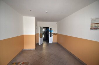 EXKLUZÍVNE Priestranný 2-izbový byt s balkónom v centre Gala - 16