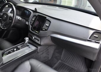 Volvo XC90 D5 AWD MOMENTUM ČR 173 kw - 16