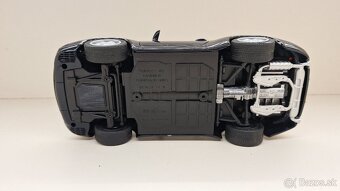 1:18 PORSCHE 911 CABRIO (1994) - 16