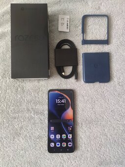 Motorola Razr 60 Pantone Gibraltar Sea 256GB,8GB RAM - 16
