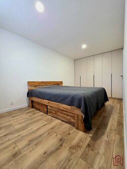 3-izbový byt po rekonštrukcii s loggiou, Staré Mesto - 16