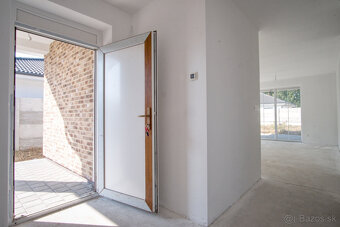 Skolaudovaný 4 izbový rodinný dom (121 m2) - 16