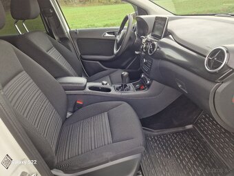 Mercedes- Benz  B 200D - 16