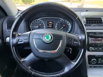 Škoda Octavia Combi 2.0 TDI PD Elegance 103kw 6M - 16