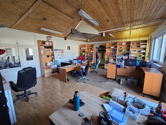 Ponúkame na predaj priestory,sklady, výr priestory v Martině - 16