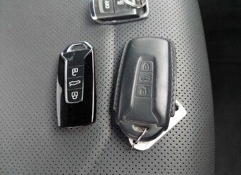 Volkswagen Touareg 3.0 V6 TDI R-Line 4Motion /vzduch +webast - 16