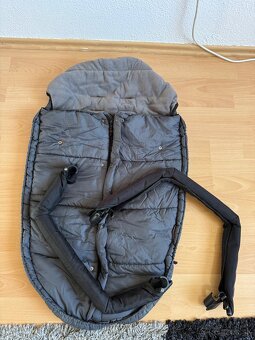 Mountain Buggy Plus One pre dve deti - 16