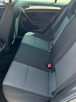 VW Golf 7 1,6 TDI 66kw, biela farba, manuál 5 r.v. 2014 - 16
