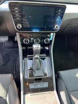 Škoda Superb 3 2.0TDI DSG 4x4 - 16