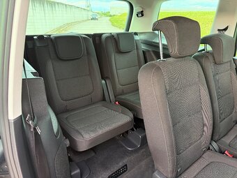 Volkswagen Sharan 2.0 TDI 4MOTION - 16