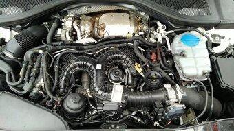 Audi A6 C7 Avant 3.0 TDI quattro S-line výbava – NEPOJAZDNA - 16