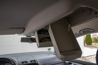 Volkswagen Touran - 16