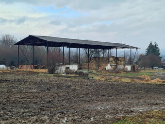 Ponúkame hospodárske budovy obci Chvalová. - 16