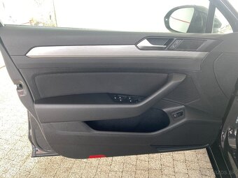 Volkswagen Passat Variant 2.0TDI 110kW DSG - 16