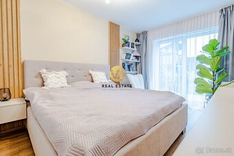 Novostavba – Kompletne zariadený rodinný dom s modernými tec - 16
