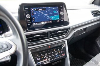 Volkswagen T-Roc 1.5 TSI - v záruke - po servisnej prehliadk - 16