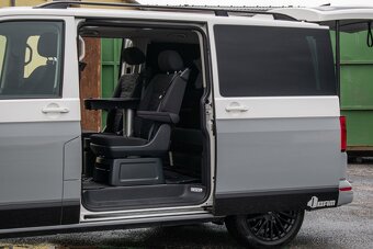 Volkswagen Multivan 2.0 TDI 150k Comfortline DSG - 16