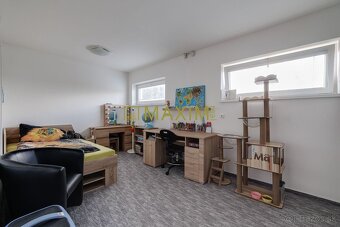 Elegantná novostavba 4,5-izbového domu v tichej časti Malaci - 16