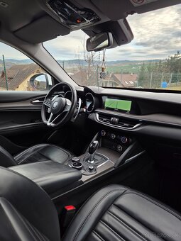 Alfa Romeo Stelvio 2.0 Q4 SR - 16