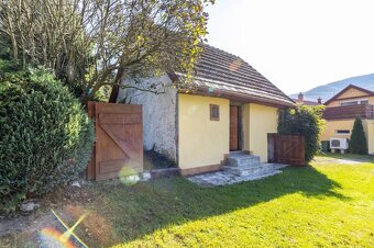 NA PREDAJ rod.dom so spoločným predným dvorom, vo Veľkej Lod - 16