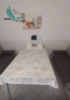 Apartmán s dvorom len 80m od mora na ostrove Vir v Chorvátsk - 16