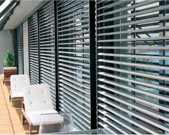 Garážové brány, tieniaca technika, okná - 16