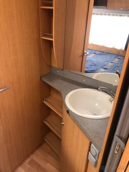 Karavan Knaus 400 Südwind  Rok 2007 - 16