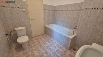 Nebytový priestor na prízemí mestského domu v centre na Kuku - 16