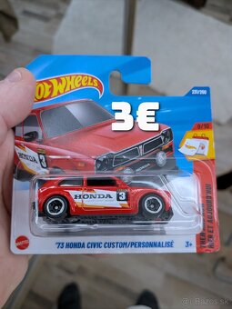 Hotwheels - 16