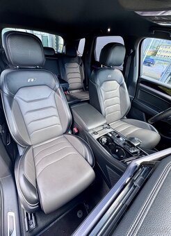 VOLKSWAGEN TUAREG R-Line 4x4 DSG 2022 - 16