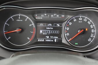 Opel Zafira 1,4 TURBO, NAVI,KAMERA,TAŽNÉ - 16