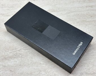 Samsung Galaxy Z Flip 5 5G 8GB/512GB - 16