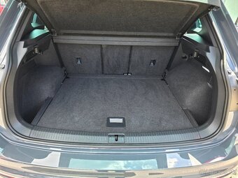 VW TIGUAN R-LINE r.v. 2024 2.0 CRTDI 110KW 4X4 DSG FUL VÝBAV - 16