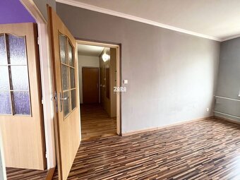 Nám. Kozmonautov- 2 izbový byt, 51 m2, čiastočná rek. KÚPOU - 16