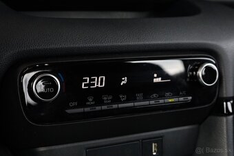 Toyota Yaris Hybrid 1.5 Dynamic Force Comfort MDS - 16