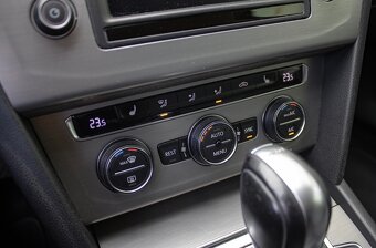 Volkswagen Passat Variant 2.0 TDI DSG VW - 16