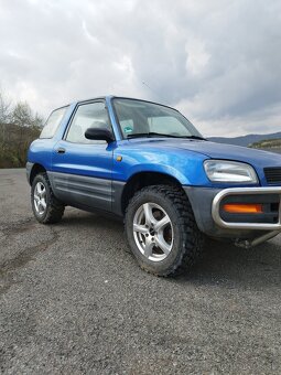 Toyota RAV4 - 16