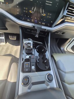 Volskwagen touareg R-line - 16