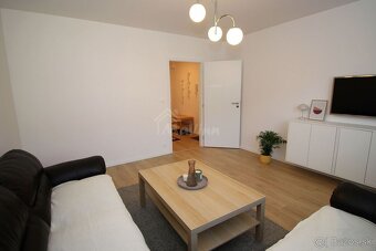PRENÁJOM krásny zariadený 2 izb BYT Bánovce n/B. - 16