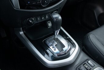 Nissan Navara Double Cab 190 - 16