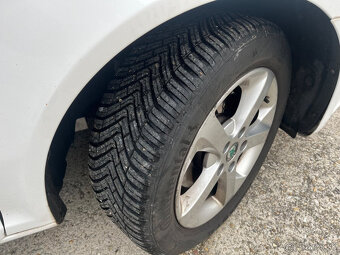 Skoda Octavia 2 2.0 TDI DSG elegance r.v 2012 xenon top stav - 16