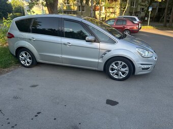 Ford S Max 7 miestny rok výroby 10/2011 - 16