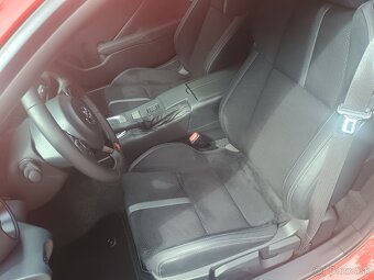 TOYOTA GR86 Executive - 16