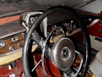 Predám Mercedes W111 220Sb heckfolese veľké krídlo - 16
