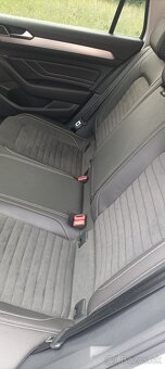 Predám VW Passat Variant v záruke - 16