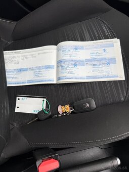 Predam Peugeot 208 1.0 benzin najazdene 40tisic km nová STK - 16