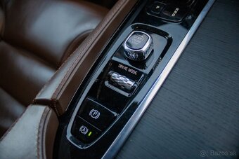 Volvo XC90 - 16