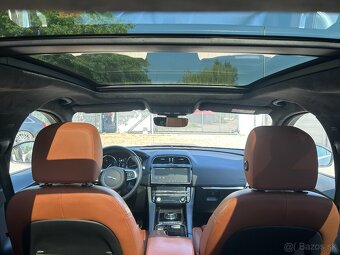 Jaguar F-Pace 2.0 I4 300k Prestige AWD A/T - 16