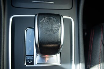 Mercedes-Benz A 45 AMG - 16