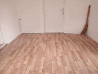 Rodinný dom - Lúčnica nad Žitavou - 16